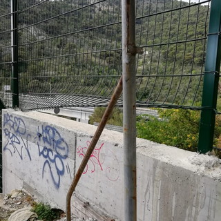 Ventimiglia: situazione migranti sull'A10, Aps Terre di Grimaldi invia esposto alla Procura Ventimiglia: situazione migranti sull'A10, Aps Terre di Grimaldi invia esposto alla Procura
