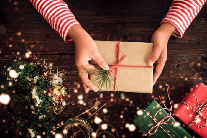 Regali di Natale 2021, idee originali per stupire tutti