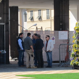 Sanremo: restyling di piazza Colombo, nuovo intervento di un nostro lettore