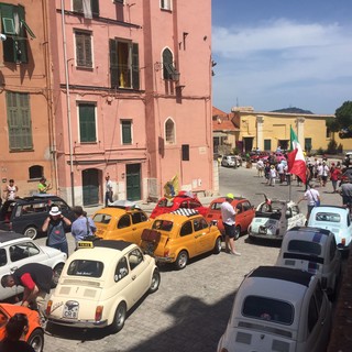 Imperia: grande partecipazione al raduno delle Fiat 500 al Parasio, le foto