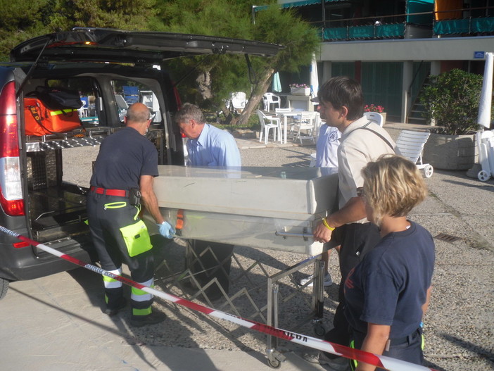 Sanremo: recuperato all'alba il corpo di Vit Kopriva, 26enne ceco annegato domenica a Capo Nero