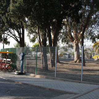 Sanremo: terminati i lavori per la nuova recinzione del parco giochi in zona Sud-Est