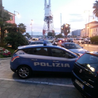 Imperia: alla Biblioteca Lagorio, riunione tecnica di Polizia e Carabinieri sul tema sicurezza al Festival di Sanremo Imperia: alla Biblioteca Lagorio, riunione tecnica di Polizia e Carabinieri sul tema sicurezza al Festival di Sanremo
