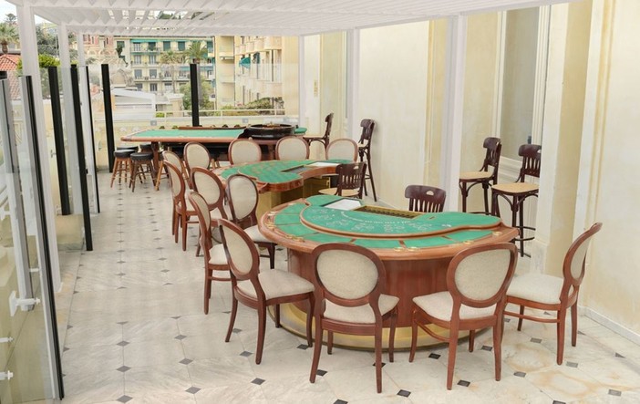 Casinò di Sanremo: con la Pergola 'REstate dopo il tramonto', come negli anni '50 il gioco torna all'aperto Casinò di Sanremo: con la Pergola 'REstate dopo il tramonto', come negli anni '50 il gioco torna all'aperto