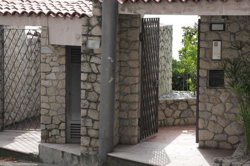 Due anziani rapinati ieri sera in strada Solaro: due malviventi li picchiano e li legano