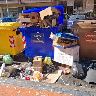 Igiene pubblica, Scullino: "Ventimiglia continua a essere sporca anche dopo le dimissioni dell'assessore Calimera, chi controlla il servizio?" (Foto)