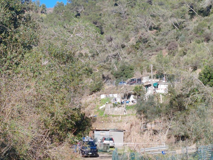 Bimba morta a Bordighera, legali e famiglia ancora in attesa degli esiti. Il compagno della madre sotto shock: “Non esce più di casa” Bimba morta a Bordighera, legali e famiglia ancora in attesa degli esiti. Il compagno della madre sotto shock: “Non esce più di casa”
