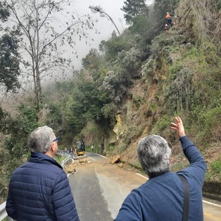 Sanremo: sopralluogo del candidato sindaco Gianni Rolando alla frana di San Romolo Sanremo: sopralluogo del candidato sindaco Gianni Rolando alla frana di San Romolo