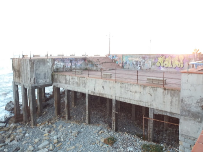 Bordighera: rotonda Sant'Ampelio, la Soprintendenza concede la demolizione ma l’Amministrazione aspetta l’ufficialità