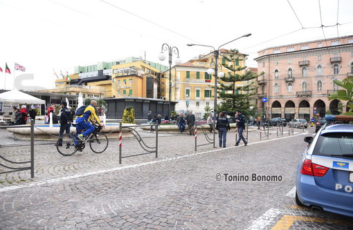 Sanremo: 'Senza fretta... senza tregua', nuovo blitz della Polizia per il contrasto allo spaccio di stupefacenti Sanremo: 'Senza fretta... senza tregua', nuovo blitz della Polizia per il contrasto allo spaccio di stupefacenti