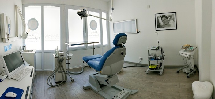 Igiene dentale in provincia di Imperia: intervista alla Dott.ssa Elena Pagliero, igienista dentale presso Riviera Implantology