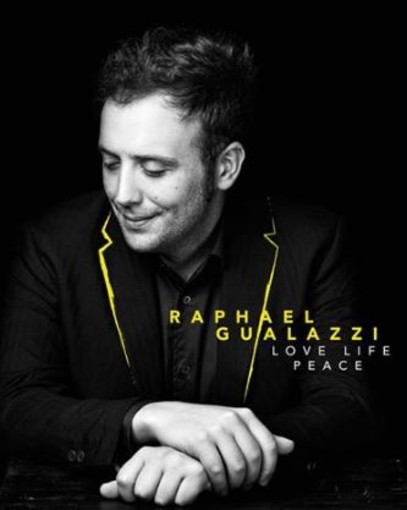 Il 9 dicembre passerà anche da Sanremo il nuovo tour di Raphael Gualazzi per promuovere l'ultimo album in uscita a settembre