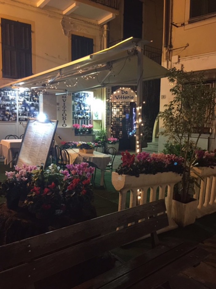 #Sanremo2016: Tony Renis, Dolcenera e Zero Assoluto. Ecco il loro menù ieri sera, da Vittorio #Sanremo2016: Tony Renis, Dolcenera e Zero Assoluto. Ecco il loro menù ieri sera, da Vittorio