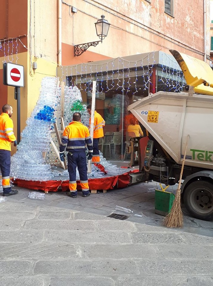 Immagine tratta dal gruppo Facebook 'Via Cascione: Isola Felice'