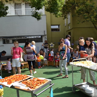 Sanremo: festa di fine anno al nido d'infanzia Raggio di Sole nel quartiere di San Martino Sanremo: festa di fine anno al nido d'infanzia Raggio di Sole nel quartiere di San Martino