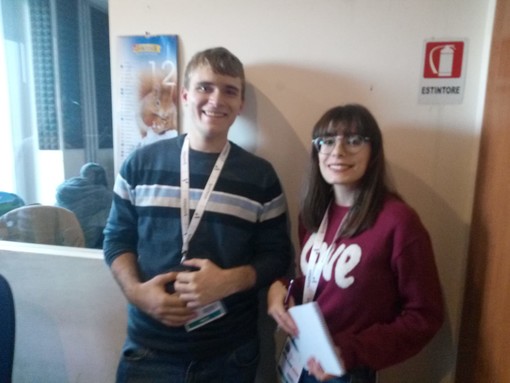 Hier après-midi, le maire de la ville Alberto Biancheri s’est mit à la disposition les étudiants protagonistes du projet “ Sanremo International ”, en répondant à leurs questions Hier après-midi, le maire de la ville Alberto Biancheri s’est mit à la disposition les étudiants protagonistes du projet “ Sanremo International ”, en répondant à leurs questions