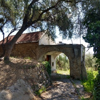 Terzorio: donati al Comune gli elaborati progettuali per il restauro della chiesetta di San Sebastiano