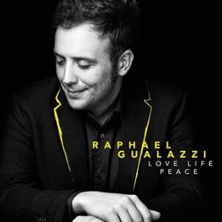 Il 9 dicembre passerà anche da Sanremo il nuovo tour di Raphael Gualazzi per promuovere l'ultimo album in uscita a settembre