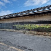 Ventimiglia, migranti e bivacchi nel Roya: alle Gianchette Di Muro mette recinzioni più resistenti