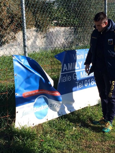 Raid vandalico a San Bartolomeo: balordi si introducono dentro allo stadio di Via XX Settembre Raid vandalico a San Bartolomeo: balordi si introducono dentro allo stadio di Via XX Settembre