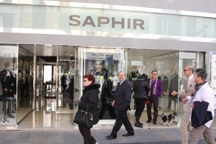 Festival di Sanremo: Real Time sceglie la nota boutique di via Matteotti Saphir per ospitare una puntata de "Il re del cioccolato" Festival di Sanremo: Real Time sceglie la nota boutique di via Matteotti Saphir per ospitare una puntata de "Il re del cioccolato"
