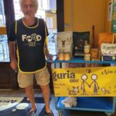 Taggia, raccolta solidale per gli animali con l’iniziativa di Adotta Liguria all’Arcaplanet Taggia, raccolta solidale per gli animali con l’iniziativa di Adotta Liguria all’Arcaplanet
