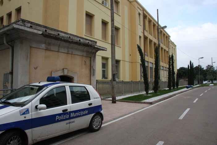 Sanremo: scoperto un rifugio dentro un ex capanno sulla ciclabile