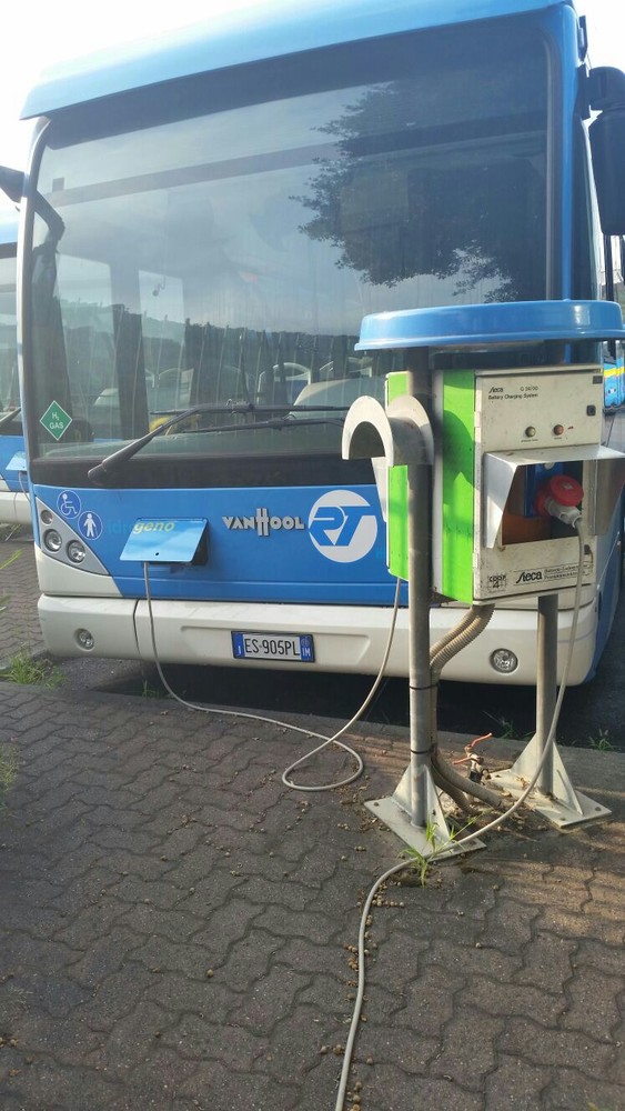 Acquisto di bus all'idrogeno, un lettrice chiede lumi all'assessore regionale Gianni Berrino Acquisto di bus all'idrogeno, un lettrice chiede lumi all'assessore regionale Gianni Berrino