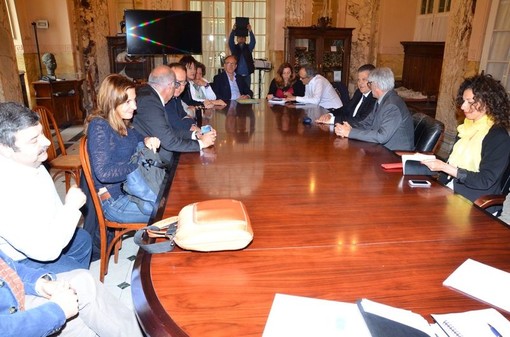 Sanremo: prima 'fumata tendente al bianco' dagli operatori del commercio e turismo per l'Outlet di Valle Armea Sanremo: prima 'fumata tendente al bianco' dagli operatori del commercio e turismo per l'Outlet di Valle Armea