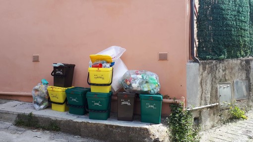 Imperia: appalto rifiuti in bilico, l'opposizione chiede un consiglio comunale monotematico