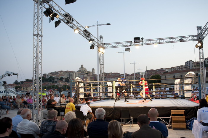 Imperia: successo per la manifestazione in Calata Anselmi 'Un Ring sul mare'. Le foto