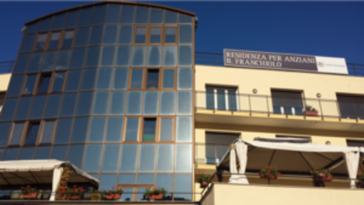 Sanremo: domani prosegue il ciclo di mini-conferenze 'La storia siamo noi' alla Residenza Anni Azzurri 'B. Franchiolo' Sanremo: domani prosegue il ciclo di mini-conferenze 'La storia siamo noi' alla Residenza Anni Azzurri 'B. Franchiolo'