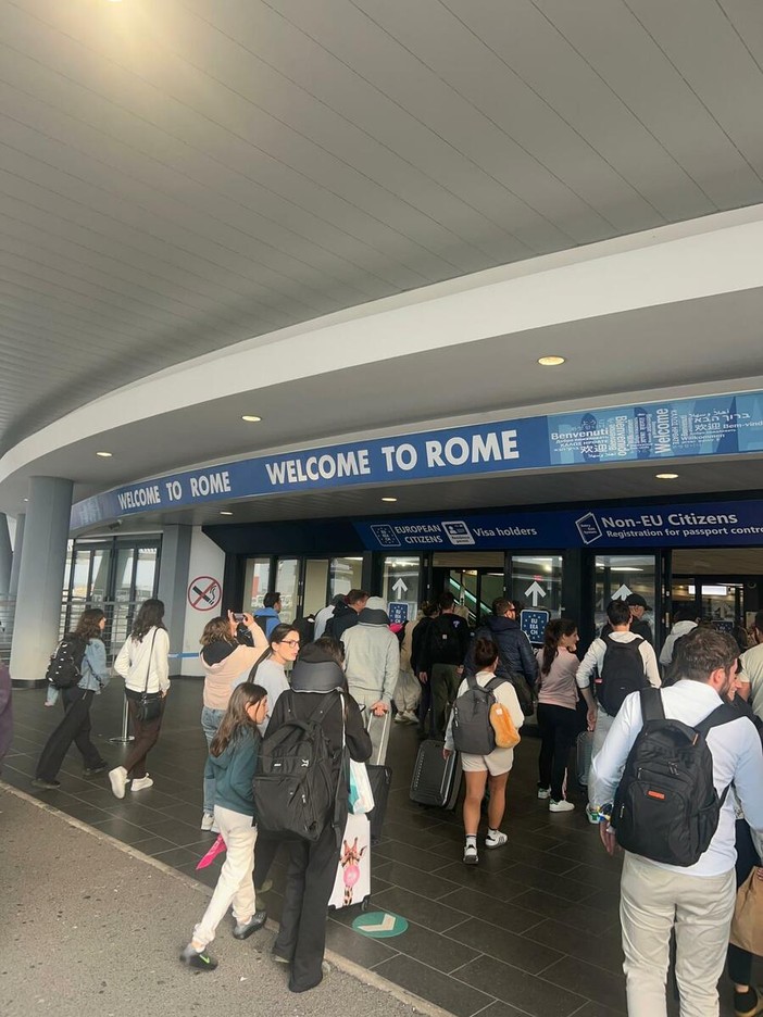 Rientrata in Italia la famiglia Allione: finita l’odissea dopo i giorni bloccati alle Maldive Rientrata in Italia la famiglia Allione: finita l’odissea dopo i giorni bloccati alle Maldive