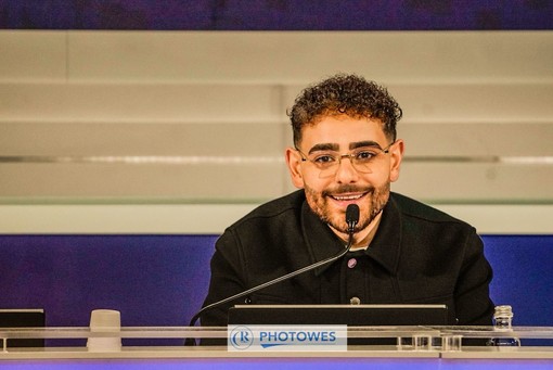 Sanremo 2025, Rocco Hunt torna dopo nove anni: “Festival molto più cool ed energico di una volta, anche in giro per la città”