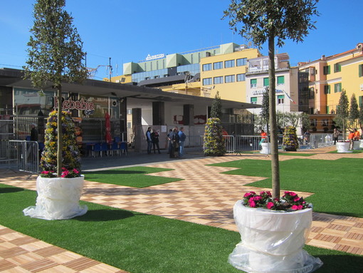 Sanremo: restyling di piazza Colombo, l'intervento della segreteria di Rifondazione Comunista Sanremo: restyling di piazza Colombo, l'intervento della segreteria di Rifondazione Comunista