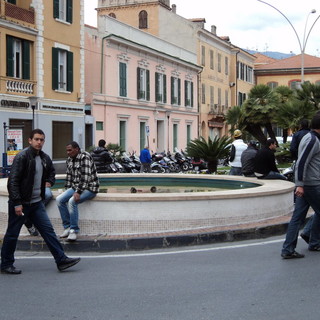 Ventimiglia: in coda al commissariato per il permesso di soggiorno temporaneo