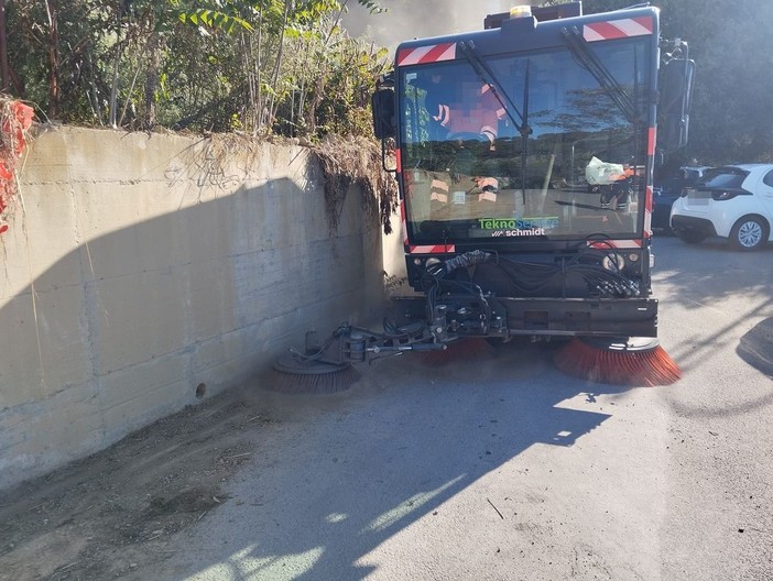 'Raid nelle frazioni' di Ventimiglia, prossimo appuntamento a Mortola Superiore (Foto) 'Raid nelle frazioni' di Ventimiglia, prossimo appuntamento a Mortola Superiore (Foto)