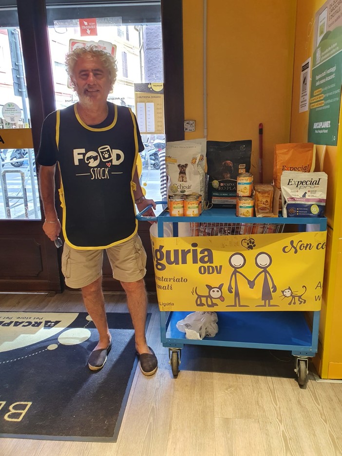 Sanremo, nel weekend raccolta cibo per cani e gatti Sanremo, nel weekend raccolta cibo per cani e gatti
