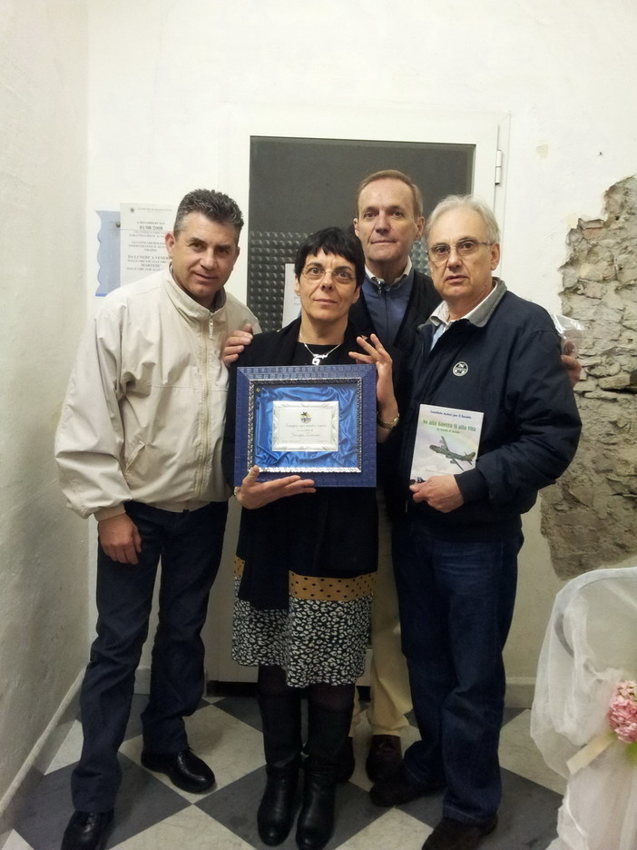 Badalucco: grande partecipazione per la presentazione del libro in ricordo di Jacopo 'No alla guerra si alla vita'