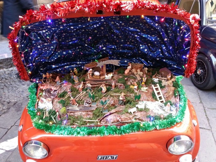 Alcune immagini delle Fiat 500 natalizie a Taggia Alcune immagini delle Fiat 500 natalizie a Taggia