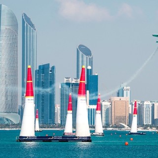 Red Bull Air Race debutta in Francia a Cannes dal 20 al 22 aprile Red Bull Air Race debutta in Francia a Cannes dal 20 al 22 aprile