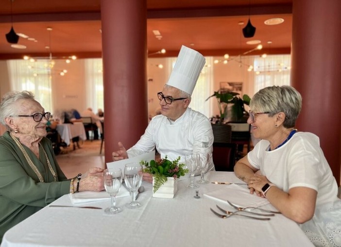 Sanremo, per la Giornata dell'Alzheimer le ospiti della Residenza Julia firmano "La Cucina della Memoria" Sanremo, per la Giornata dell'Alzheimer le ospiti della Residenza Julia firmano "La Cucina della Memoria"