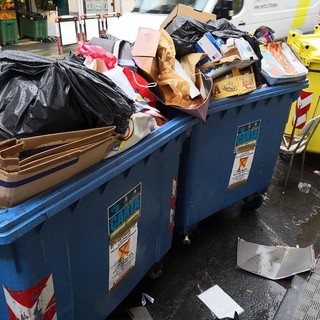 Imperia: 'porta a porta', l'ira di Confcommercio "Servizio gestito malissimo" Imperia: 'porta a porta', l'ira di Confcommercio "Servizio gestito malissimo"