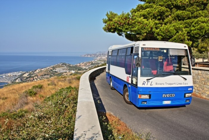 Riviera Trasporti Linea, un viaggio lungo 10 anni. Il plauso dei dipendenti Riviera Trasporti Linea, un viaggio lungo 10 anni. Il plauso dei dipendenti