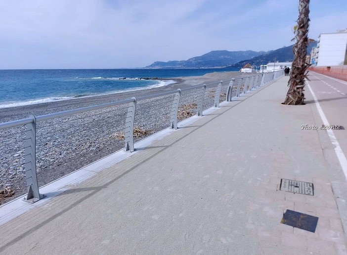 Vallecrosia: modifiche alla viabilità per la ‘Notte blu’ di domani sul lungomare Marconi Vallecrosia: modifiche alla viabilità per la ‘Notte blu’ di domani sul lungomare Marconi