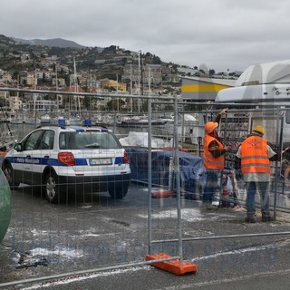 Sanremo: dopo la chiusura dei giorni scorsi i dipendenti dei 'Cantieri Navali' chiedono il mantenimento del posto di lavoro Sanremo: dopo la chiusura dei giorni scorsi i dipendenti dei 'Cantieri Navali' chiedono il mantenimento del posto di lavoro