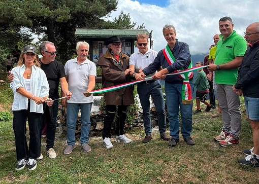 San Bernardo di Mendatica ricorda Walter Gandolfo, l'assessore regionale Marco Scajola presente a "Un angolo per Walter" San Bernardo di Mendatica ricorda Walter Gandolfo, l'assessore regionale Marco Scajola presente a "Un angolo per Walter"