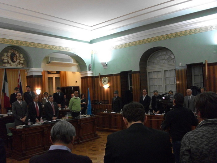 Sanremo: il consiglio si apre con un minuto di raccoglimento per Donatella Gallioni e Walter Allavena