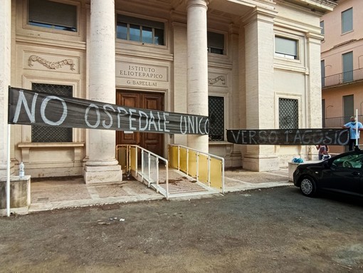 Imperia: domani la manifestazione per dire no all'ospedale unico, il pensiero di Rifondazione Comunista Imperia: domani la manifestazione per dire no all'ospedale unico, il pensiero di Rifondazione Comunista