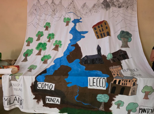 Palcoscenico senza barriere, auditorium dell'Andrea Doria di Vallecrosia al Mare gremito per lo spettacolo della classe 3B (Foto) Palcoscenico senza barriere, auditorium dell'Andrea Doria di Vallecrosia al Mare gremito per lo spettacolo della classe 3B (Foto)
